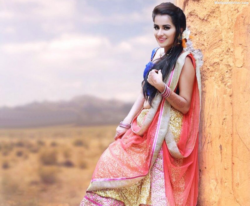 Punjabi Girls Wallpapers HD Pictures